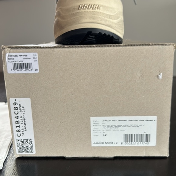 Purchased online, size too big. New with tags, bag, and box. - Picture 4 of 5